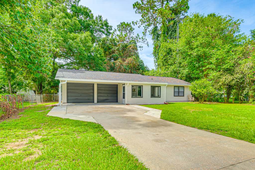 Ocala Home w/ Fenced Yard Near WEC: Dogs Welcome!