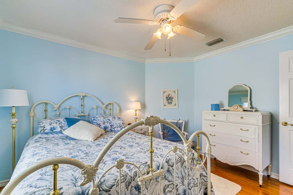 Walk to Golf & Pool: Pet-Friendly Villages Home