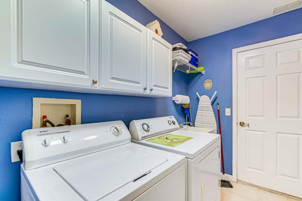 Walk to Golf & Pool: Pet-Friendly Villages Home