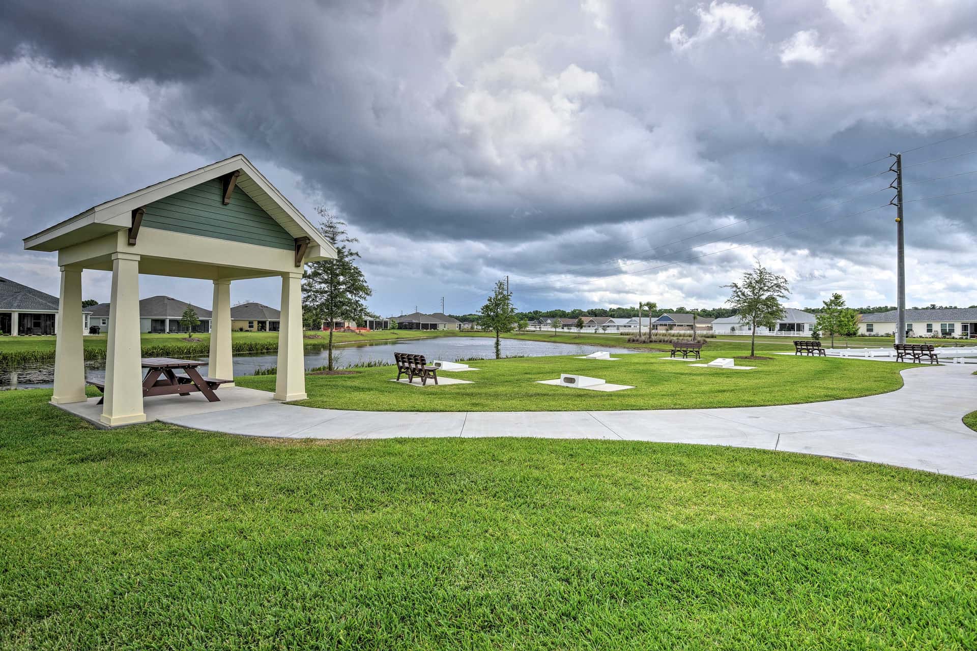 The Villages Home 2 Mi to Farmers & Crafts Market