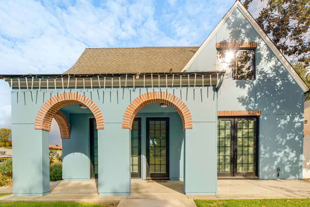Rose Bowl, New Pasadena Home Steps to Old Town
