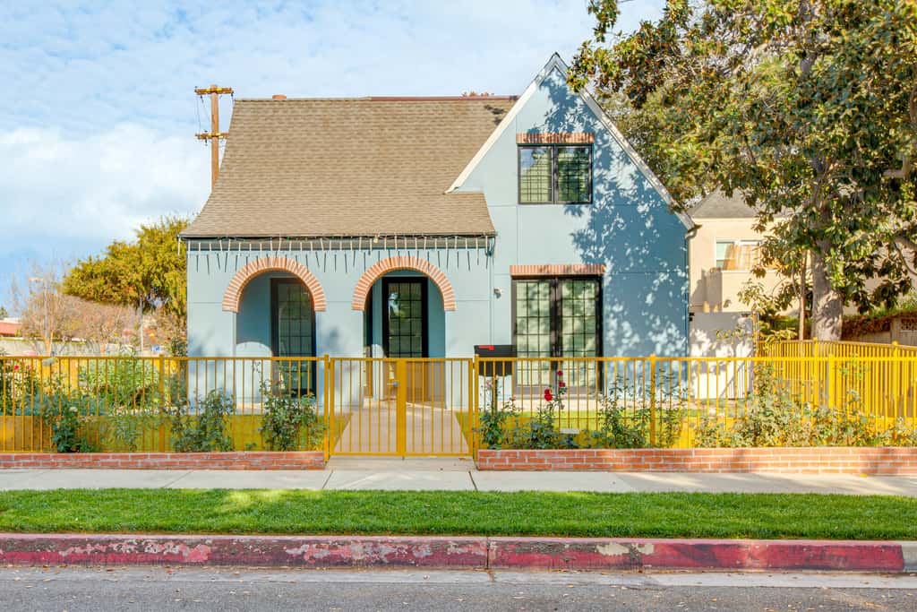 Rose Bowl, New Pasadena Home Steps to Old Town