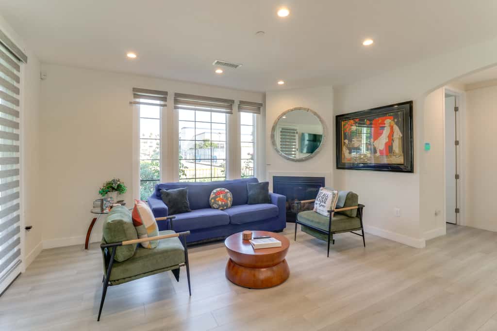 Rose Bowl, New Pasadena Home Steps to Old Town