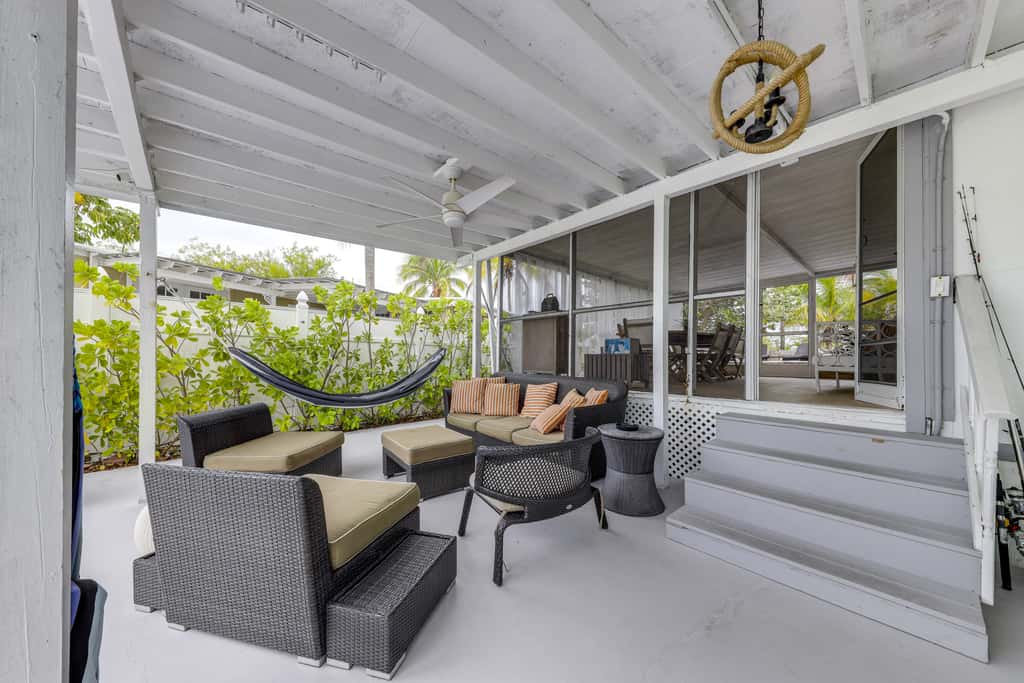 Lanai, Pool & Patios: Waterfront Home in Tavernier