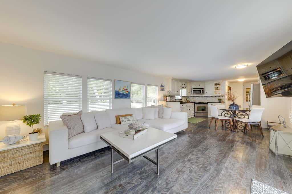 Waterfront Home w/ Private Hot Tub in Tavernier!
