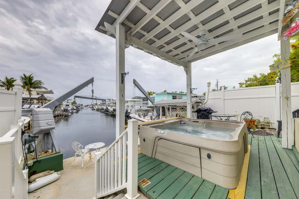 Waterfront Home w/ Private Hot Tub in Tavernier!