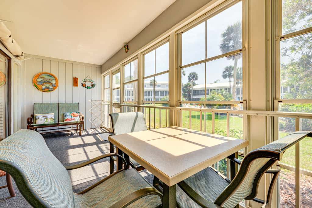 St Johns River Retreat in Welaka w/ Dock Access