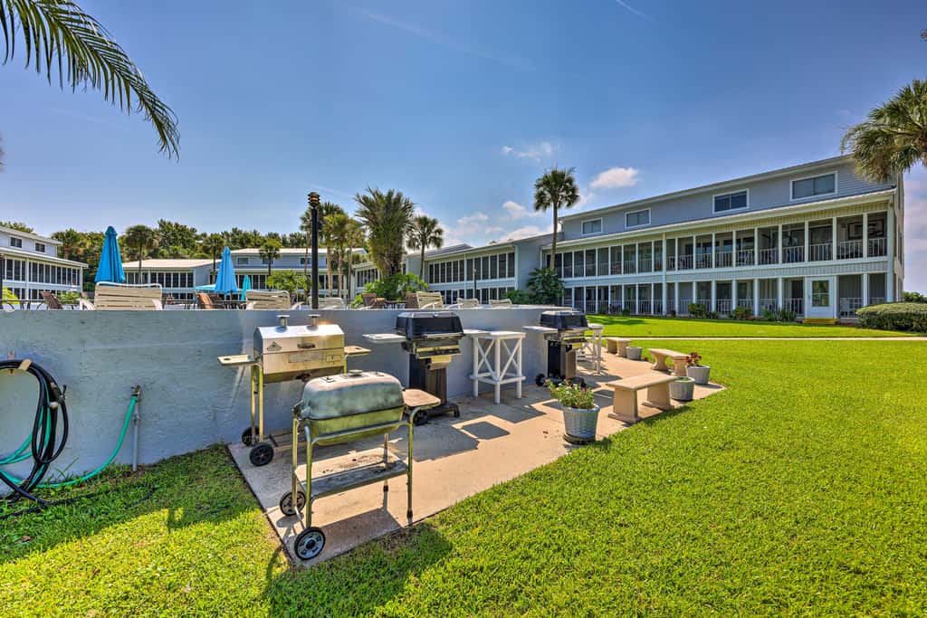 St Johns River Retreat in Welaka w/ Dock Access