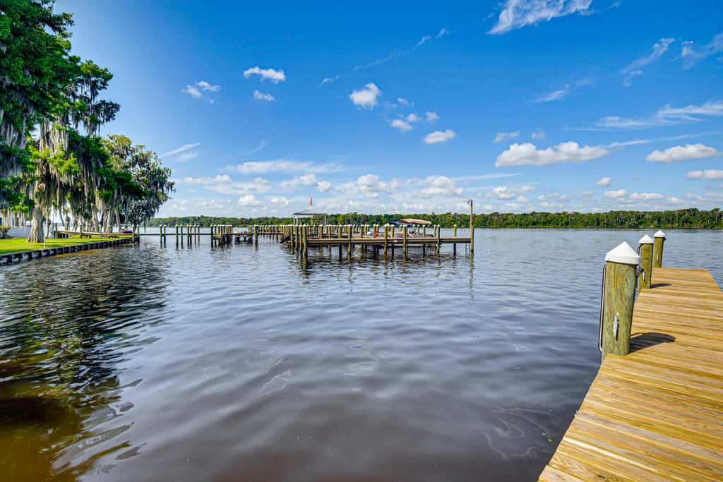 St Johns River Retreat in Welaka w/ Dock Access