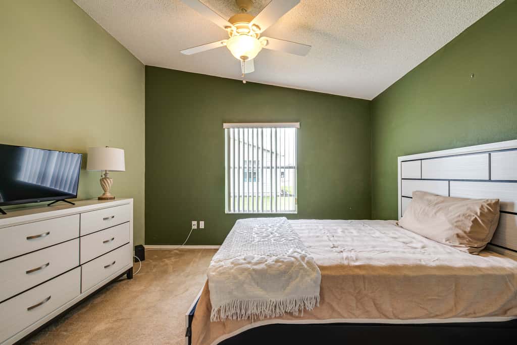2BR Pet-Friendly Vacation Rental The Villages!