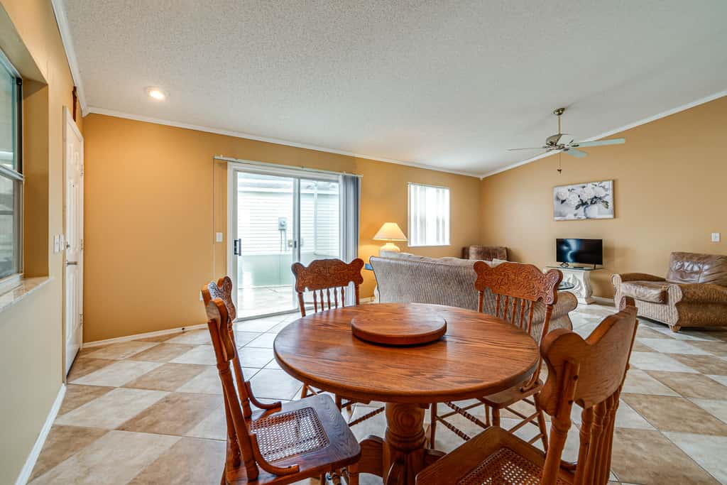 2BR Pet-Friendly Vacation Rental The Villages!