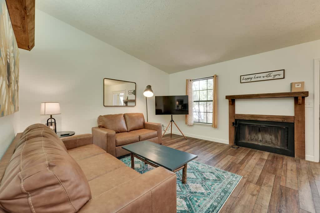Table Rock Lake Condo 3 Mi to Boat Ramp!