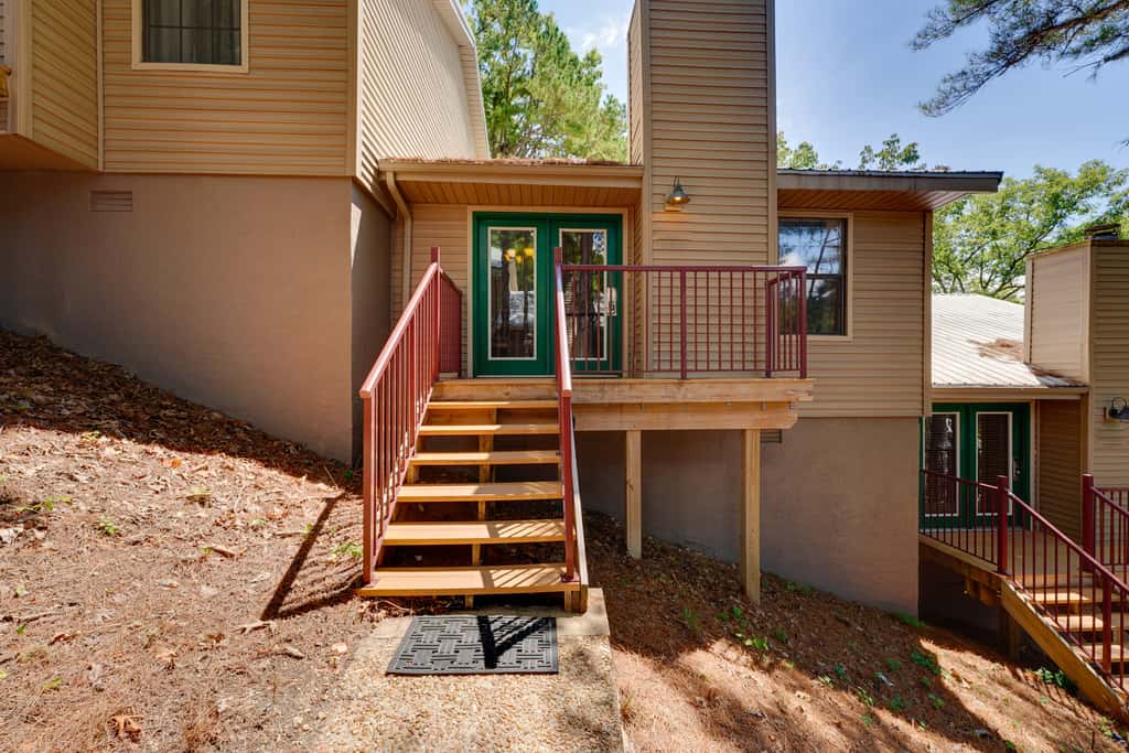 Table Rock Lake Condo 3 Mi to Boat Ramp!