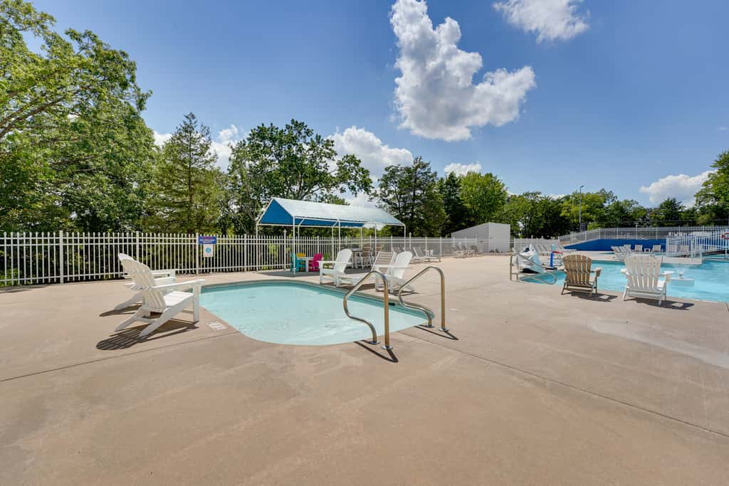 Table Rock Lake Condo 3 Mi to Boat Ramp!