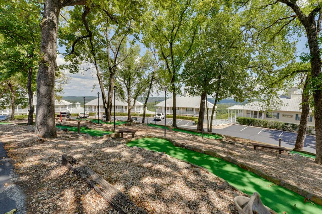 Table Rock Lake Condo 3 Mi to Boat Ramp!