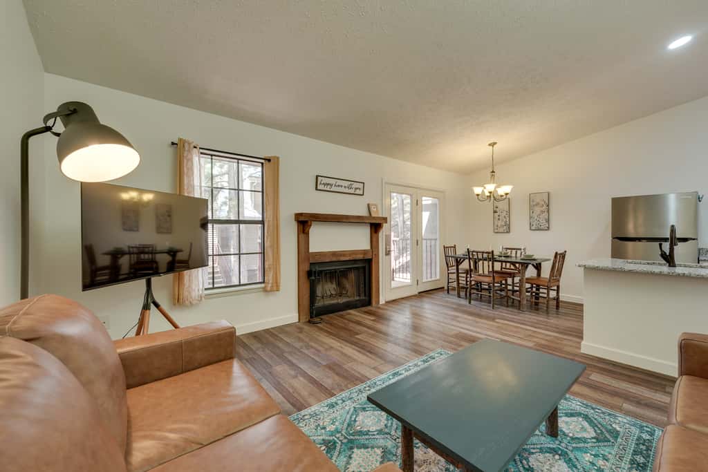 Table Rock Lake Condo 3 Mi to Boat Ramp!
