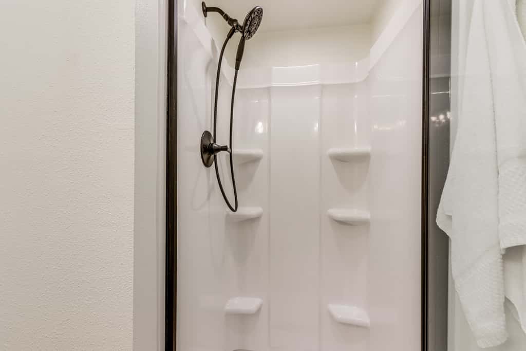 Walk to Table Rock Lake: Updated Cabin w/ Deck!