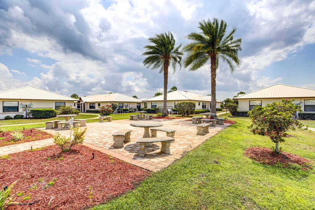 Sebring Fairway Villa | Golf, Lake, Track, & Pools