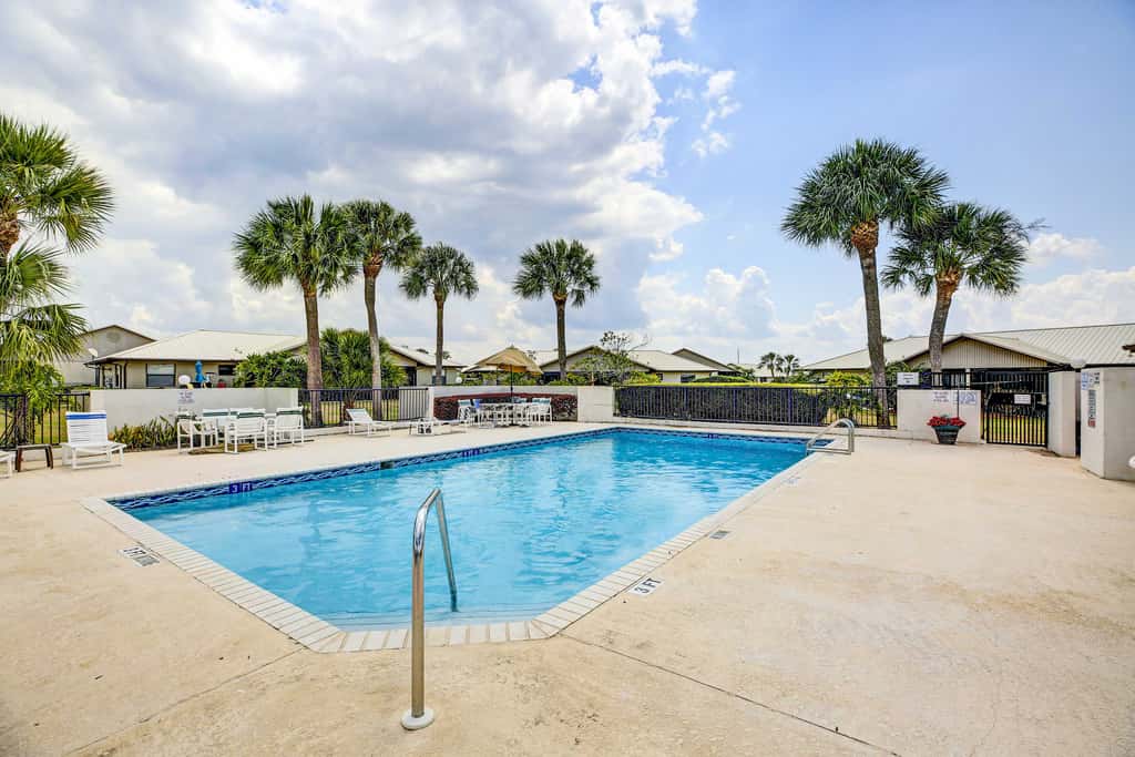 Sebring Fairway Villa | Golf, Lake, Track, & Pools