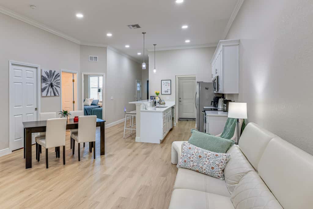 Pool Access + Course View: Golf Getaway in Sebring