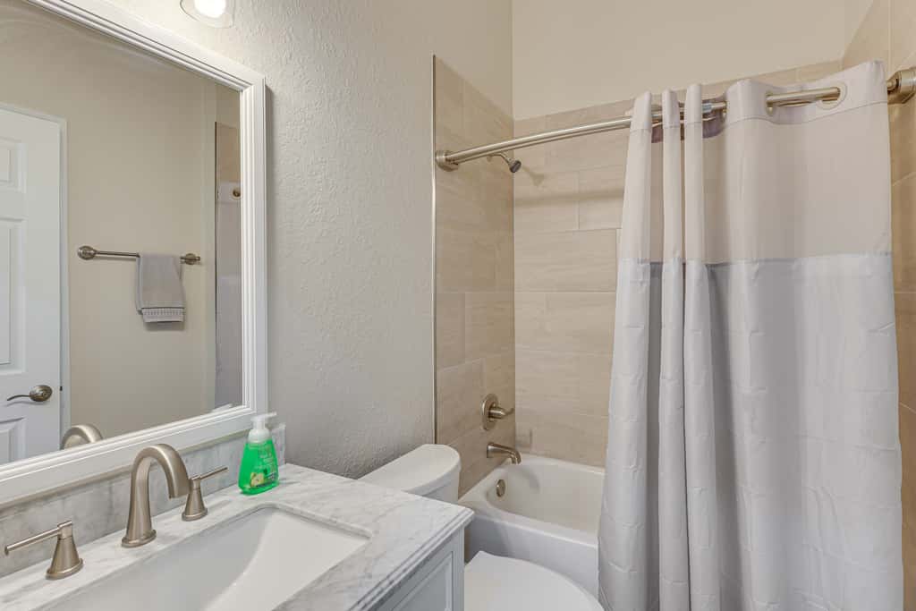 Pool Access + Course View: Golf Getaway in Sebring