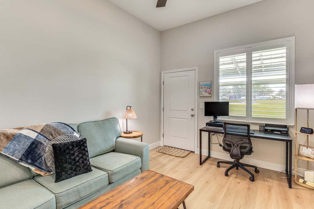 Pool Access + Course View: Golf Getaway in Sebring