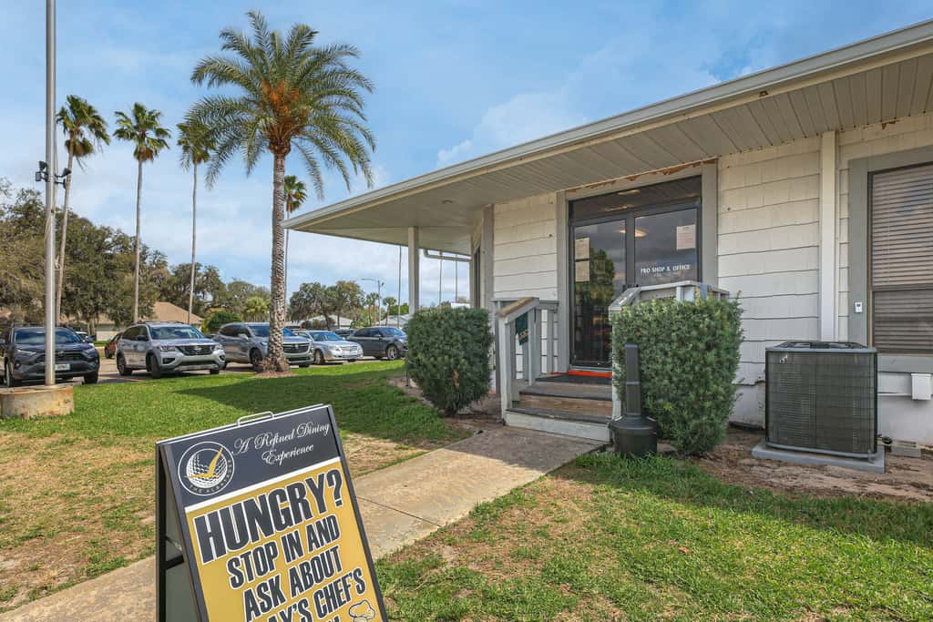 Pool Access + Course View: Golf Getaway in Sebring