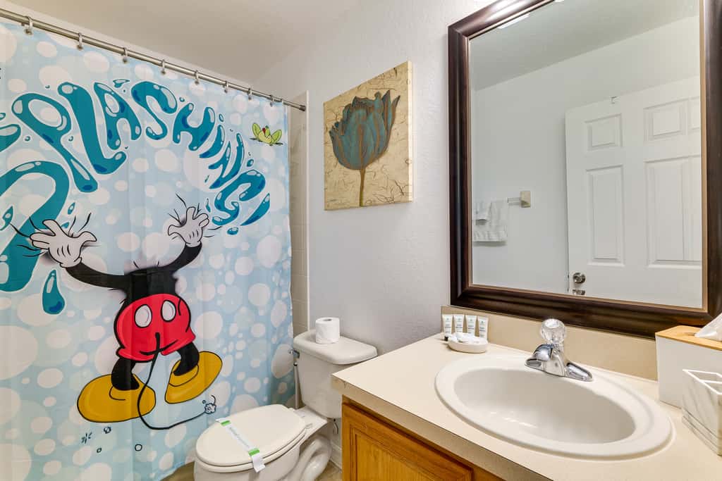 Pet-Friendly Davenport Townhome: 9 Mi to Disney!