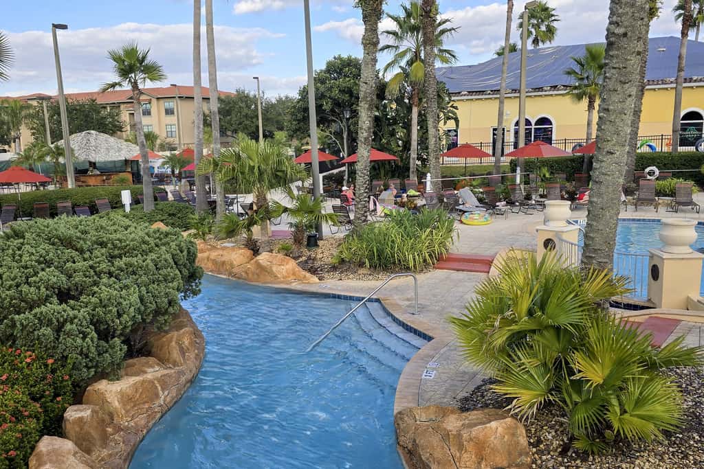 Pet-Friendly Davenport Townhome: 9 Mi to Disney!