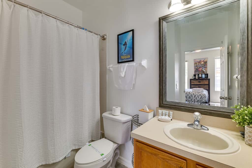Pet-Friendly Davenport Townhome: 9 Mi to Disney!