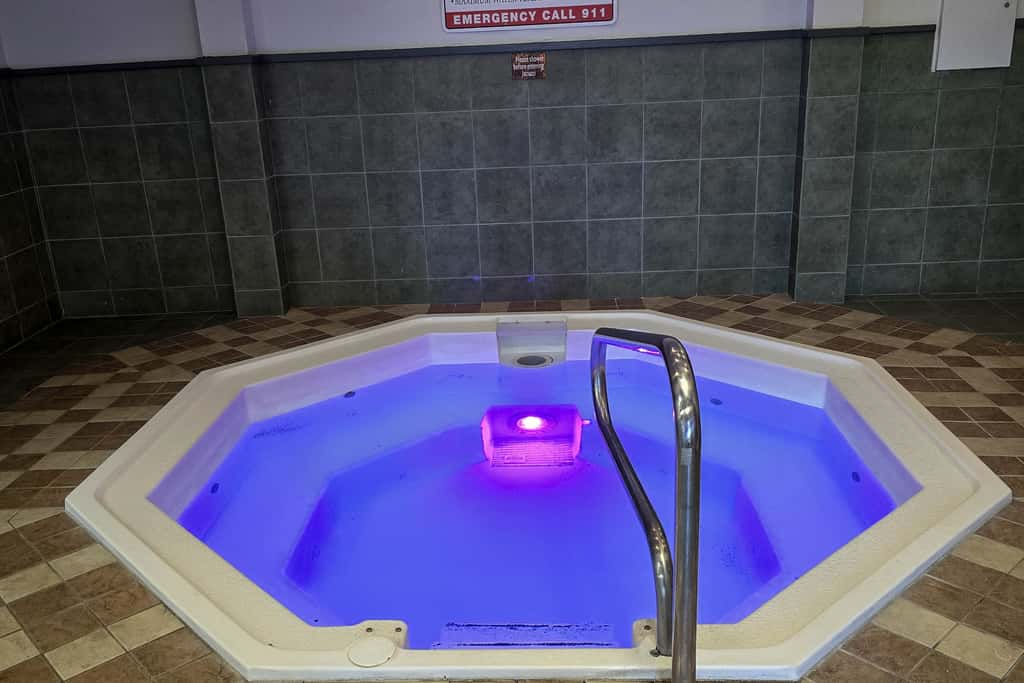 Pet-Friendly Davenport Townhome: 9 Mi to Disney!