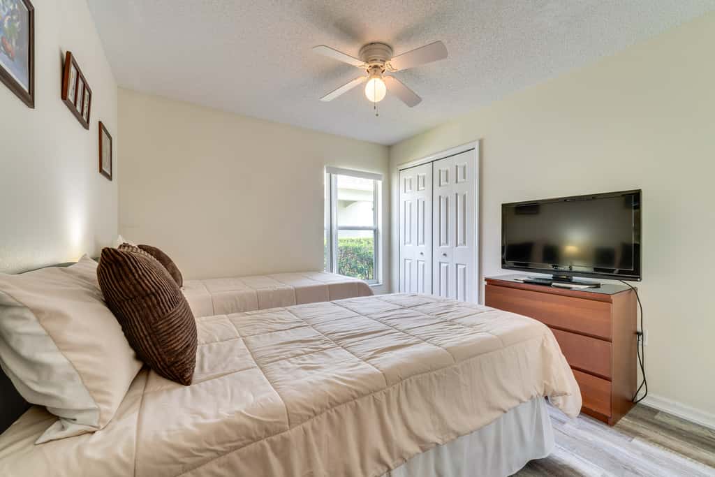 Sunny Cozy Mirage | Heated Pool | AC | Game Room