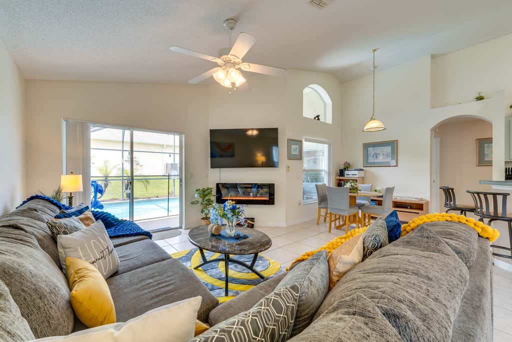 Sunny Cozy Mirage | Heated Pool | AC | Game Room