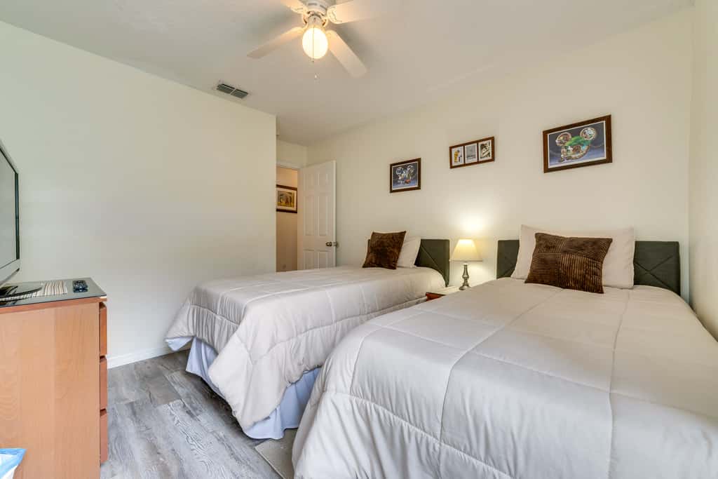 Sunny Cozy Mirage | Heated Pool | AC | Game Room
