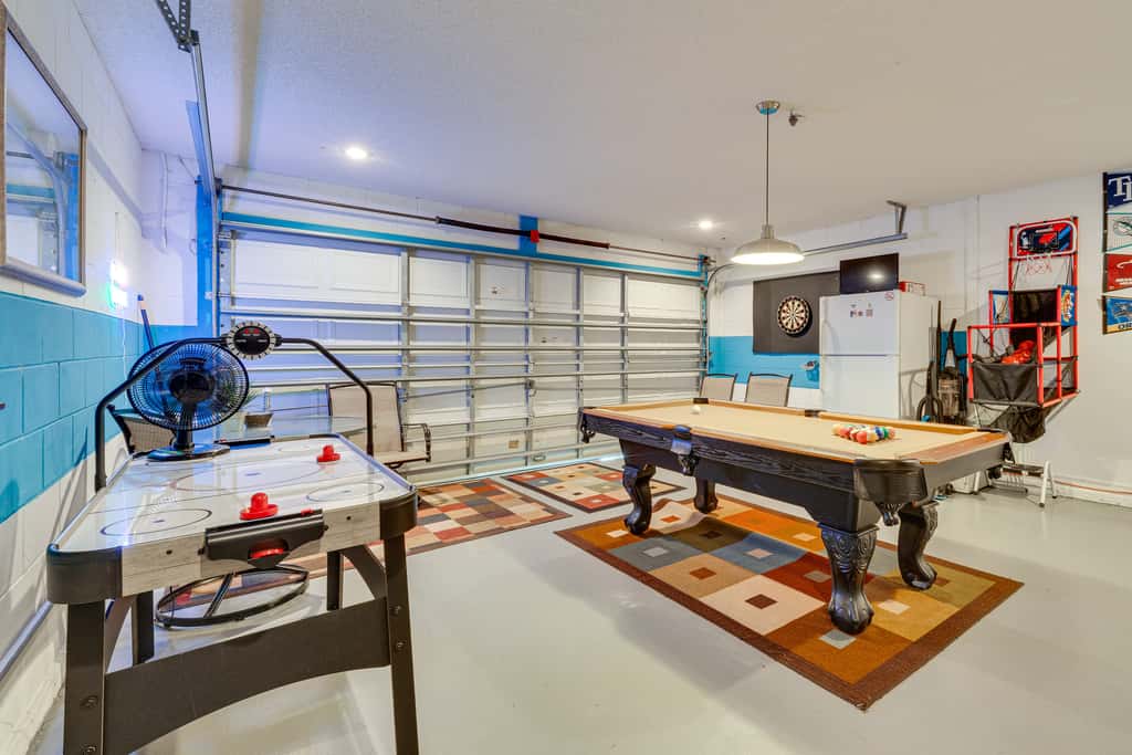 Sunny Cozy Mirage | Heated Pool | AC | Game Room