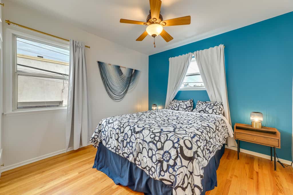 Spacious Furnished 1BR; Garage Parking; Garden