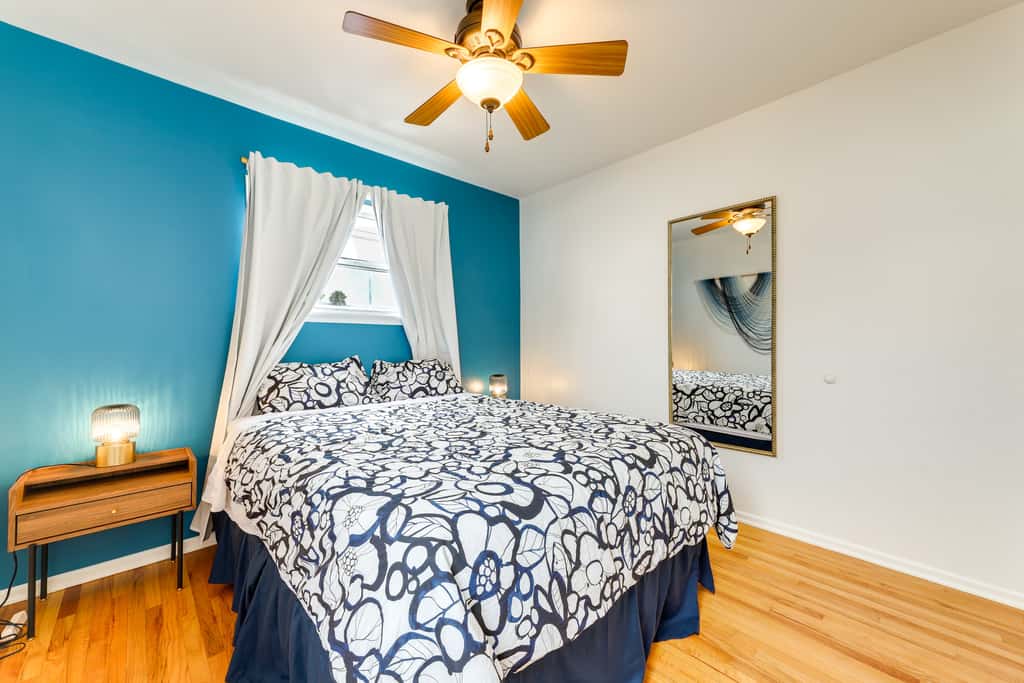 Spacious Furnished 1BR; Garage Parking; Garden