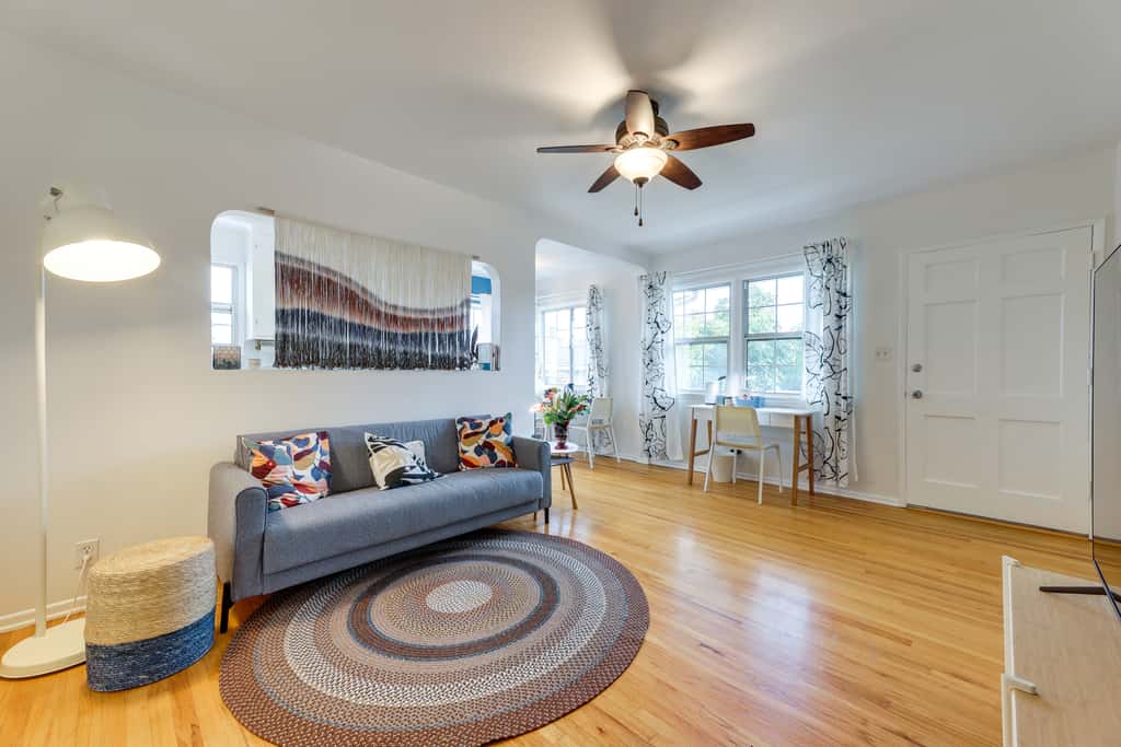 Spacious Furnished 1BR; Garage Parking; Garden