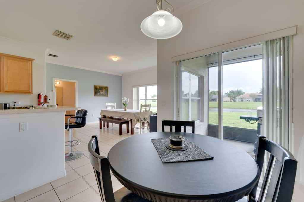 Pond Access & Grill! Group Escape, 19 Mi to WDW