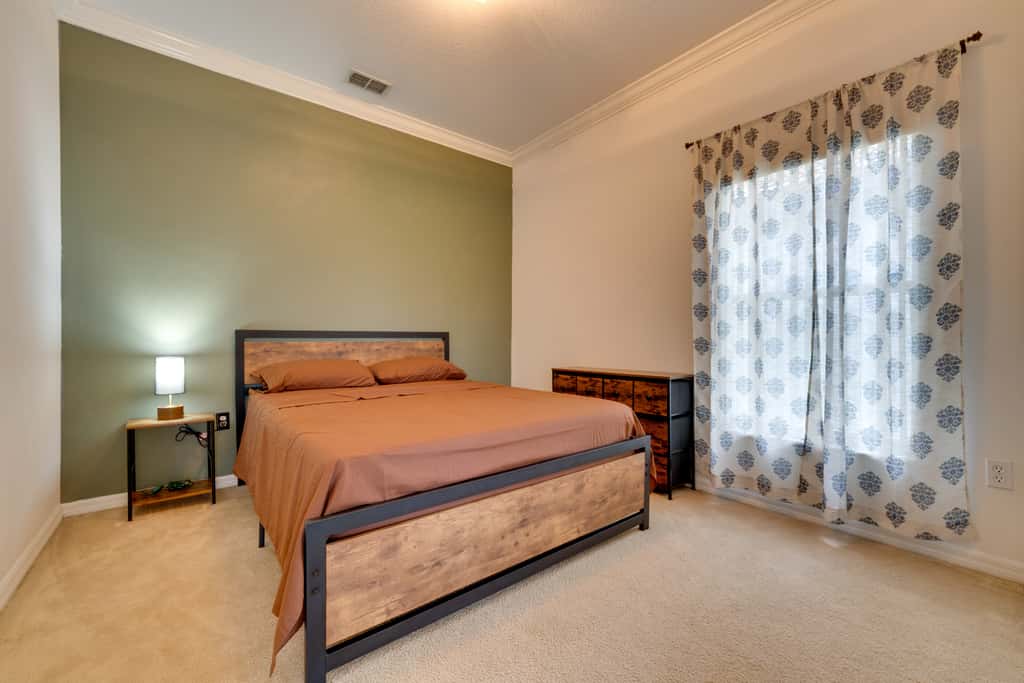 Pond Access & Grill! Group Escape, 19 Mi to WDW