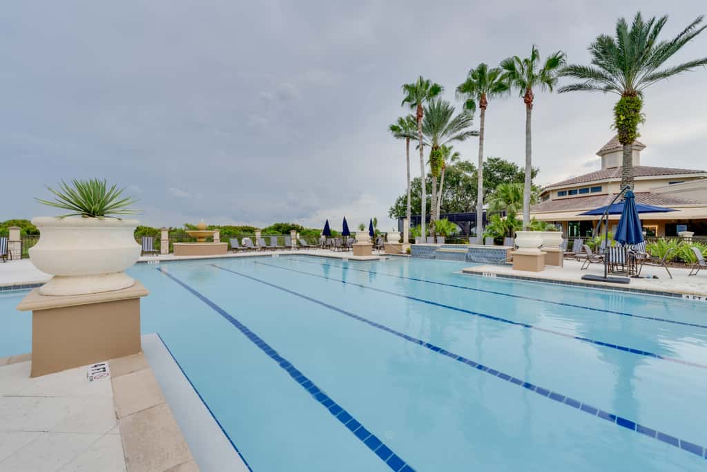 Pond Access & Grill! Group Escape, 19 Mi to WDW