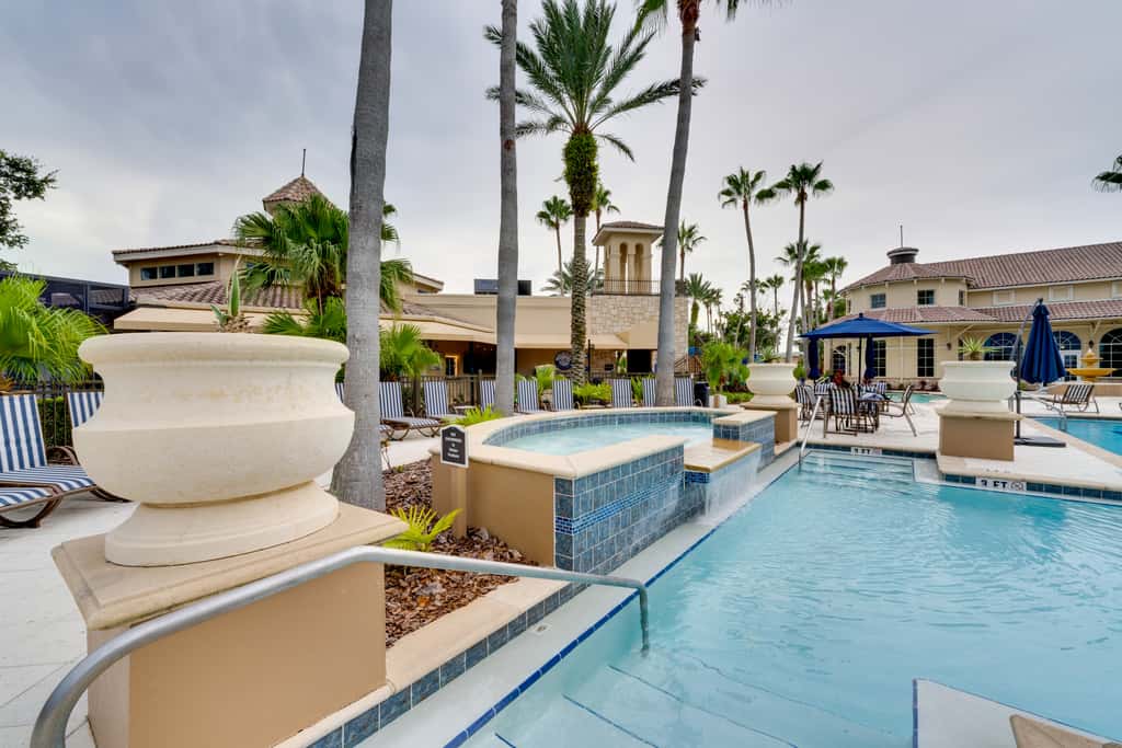 Pond Access & Grill! Group Escape, 19 Mi to WDW