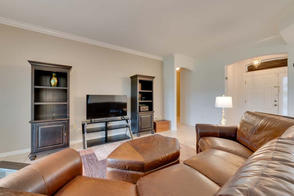 Pond Access & Grill! Group Escape, 19 Mi to WDW