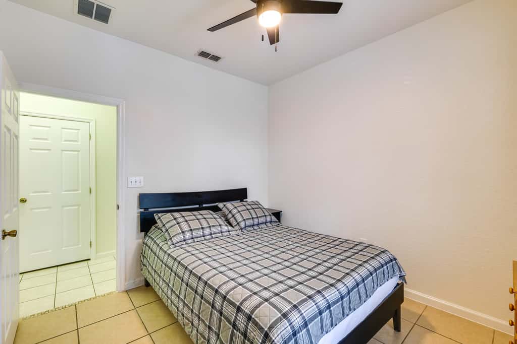 Pool, Hot Tub & Theatre Access: Kissimmee Gem