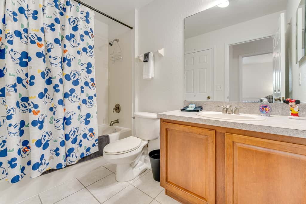 Pool, Hot Tub & Theatre Access: Kissimmee Gem
