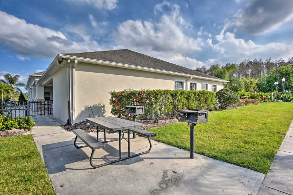 Pool, Hot Tub & Theatre Access: Kissimmee Gem