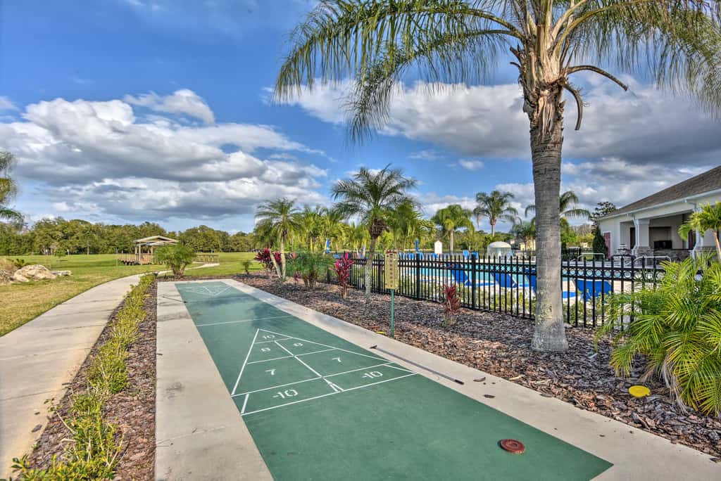Pool, Hot Tub & Theatre Access: Kissimmee Gem