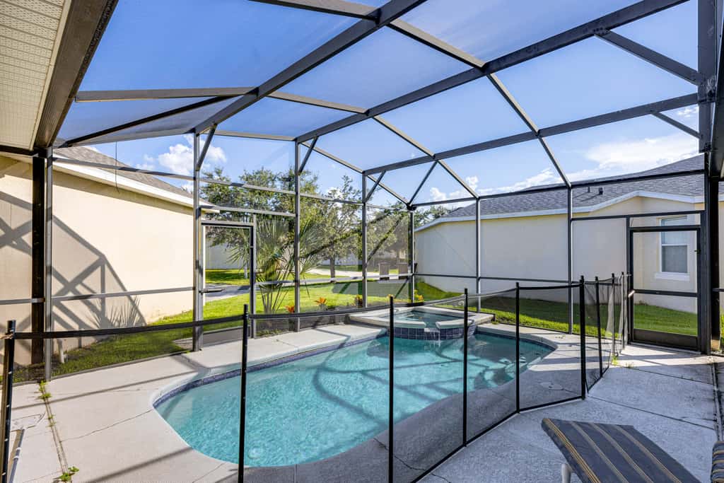 Resort Retreat w/ Outdoor Oasis: 13 Mi to Disney!