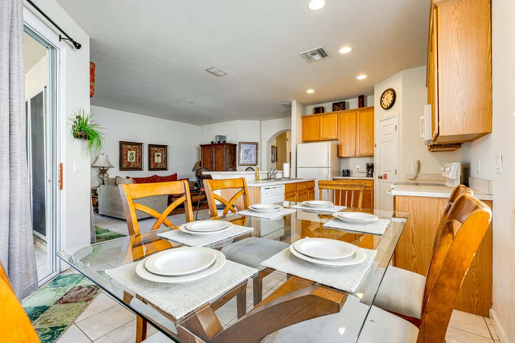 Resort Retreat w/ Outdoor Oasis: 13 Mi to Disney!