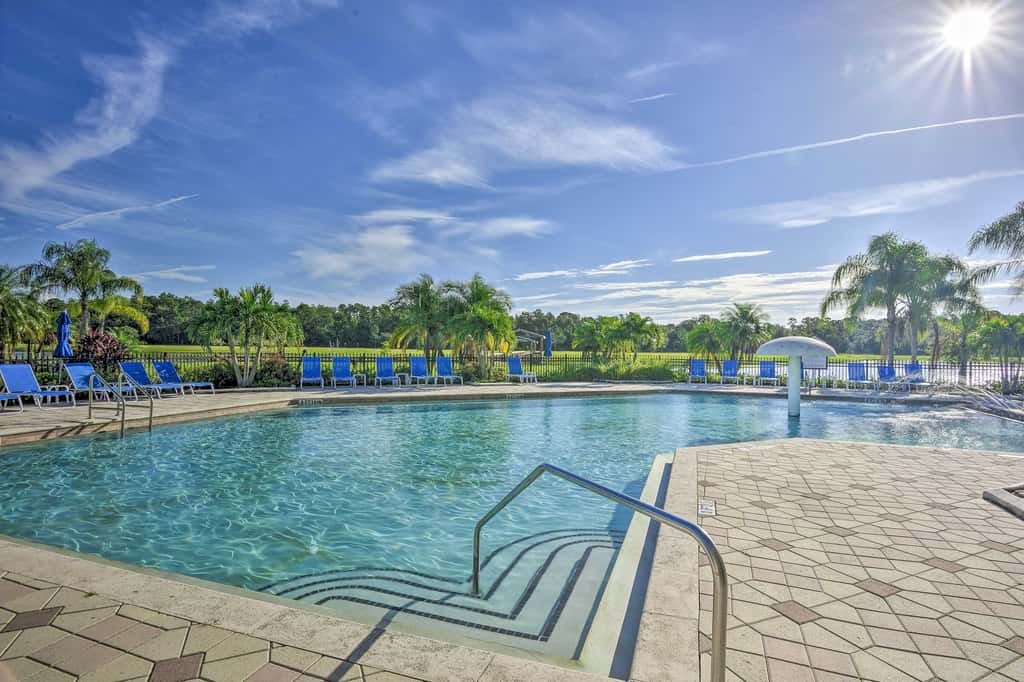 Resort Retreat w/ Outdoor Oasis: 13 Mi to Disney!